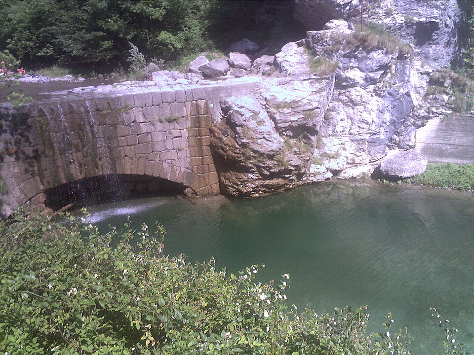 Cascata Büs da mort (Buco della morte)