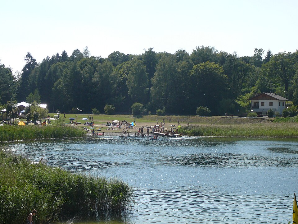 Lago di Lagolo — Spiaggia Hotel Lagolo