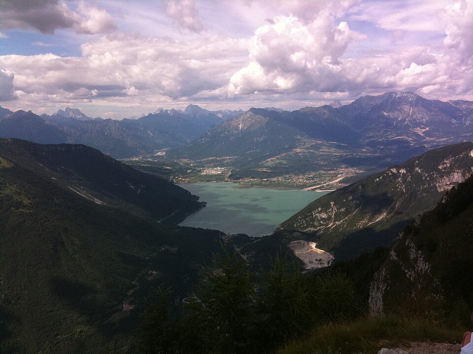 Lago di Santa Croce — S. Croce