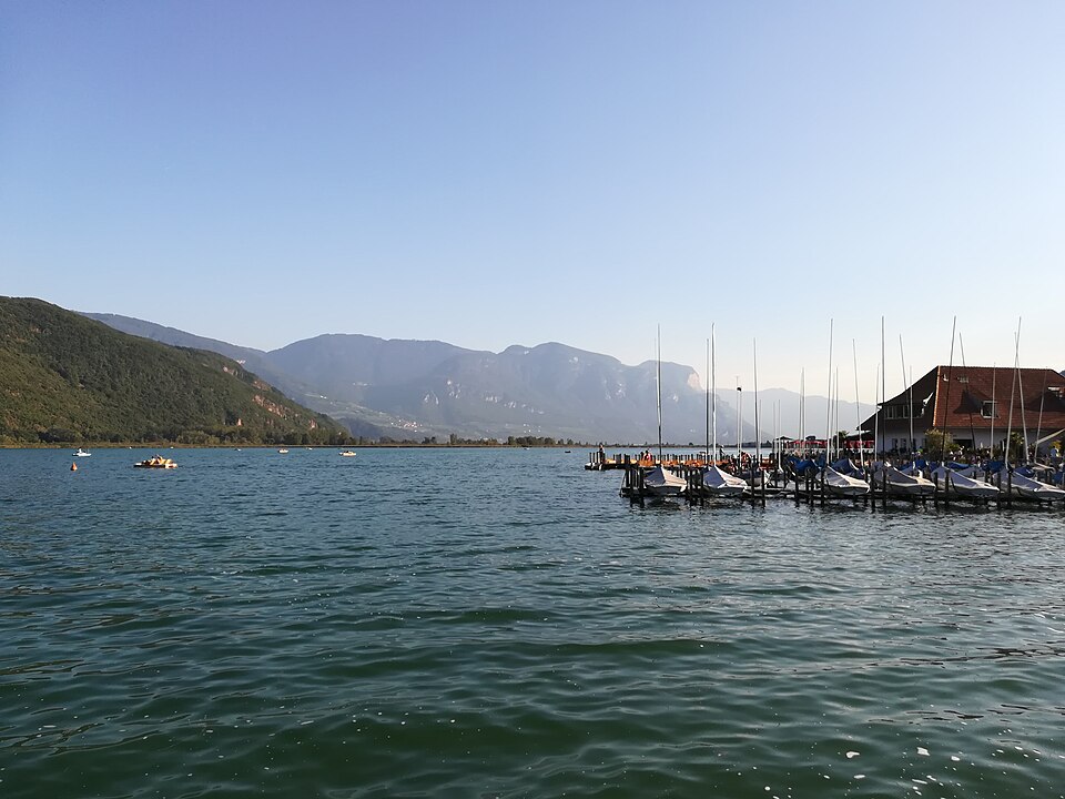 Lago Di Caldaro - Nordest, Davanti Hotel