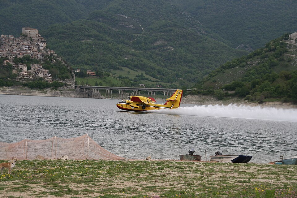 Lago del Turano — Spiaggia S.anatolia