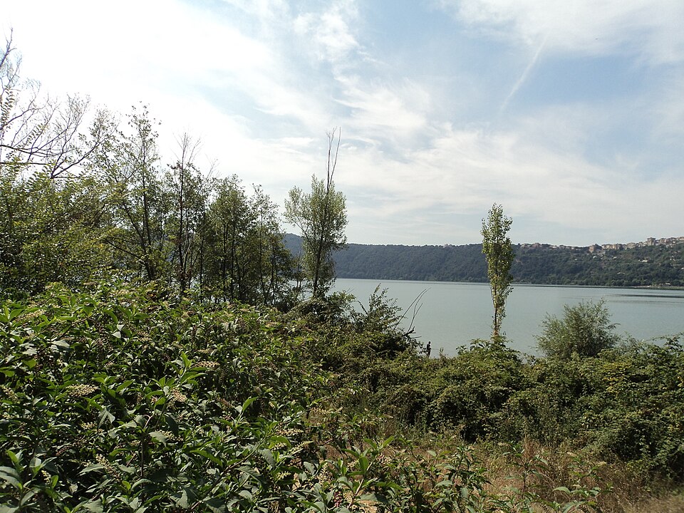 Lago Albano — 1750 Mt Dx Emissario