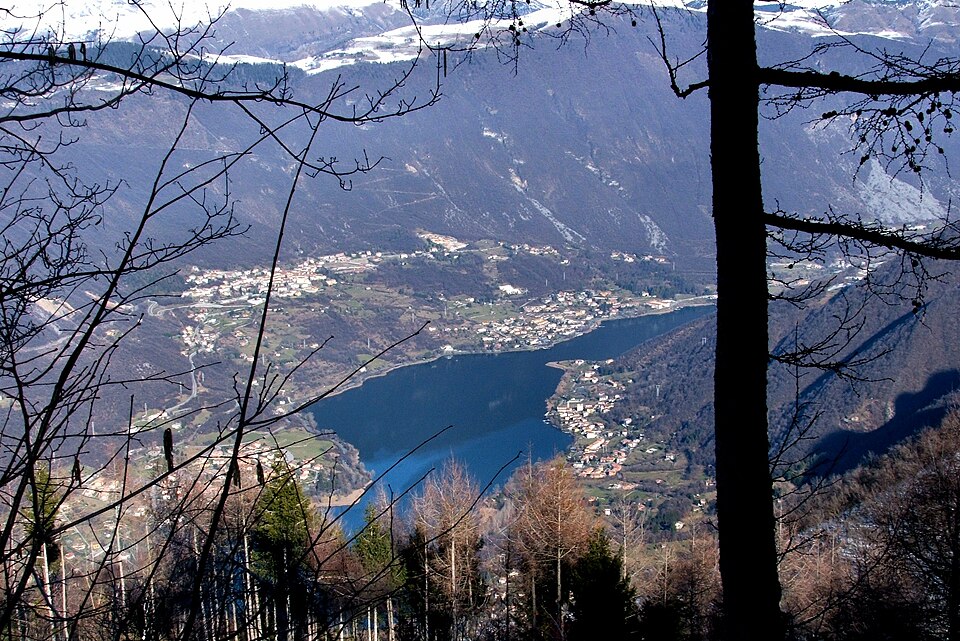 Lago di Endine — Torre