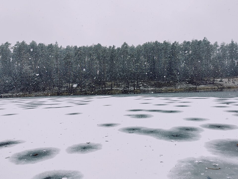 Lago di Fiè — Lago Di Fie - A Est, Davanti Al Pontile