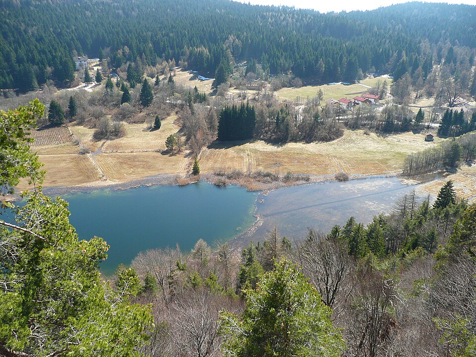 Lago Di Favogna - Lato Nord, Davanti Pontile