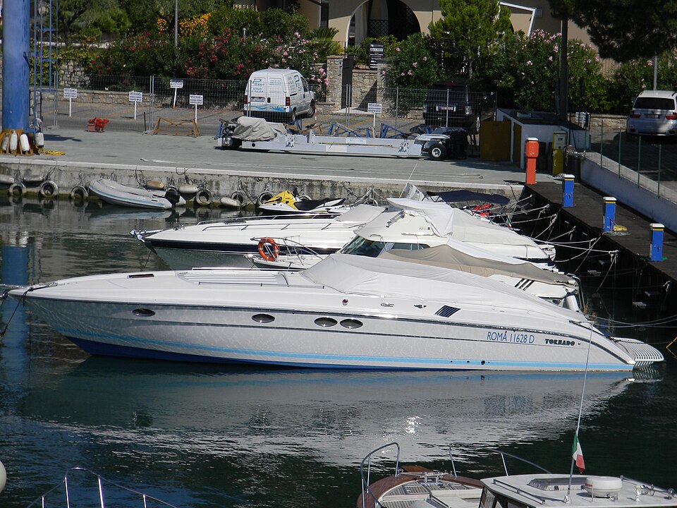 Lago di Garda — Localita' Porto Dusano