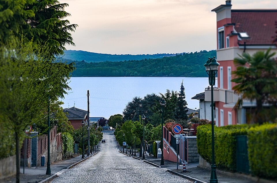 Lago di Viverone — Bagni Comunali E Marinella