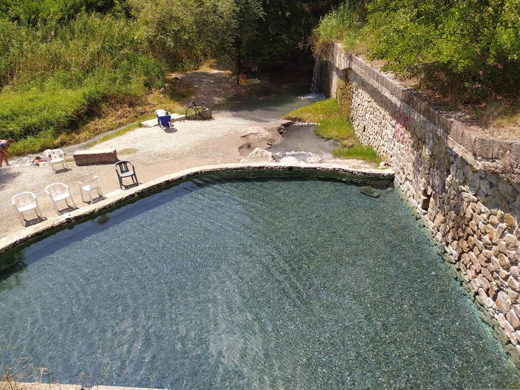 Vasca pubblica di Caronte